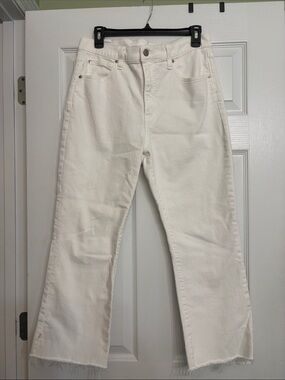 GAP High Rise Straight Jeans in Off-White